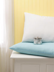 Medline Ovation Series Pillow - Fluid Resistant Hospital Grade Pillow with Polypropylene Ticking