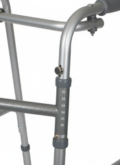 Handle and Adjustment Detail