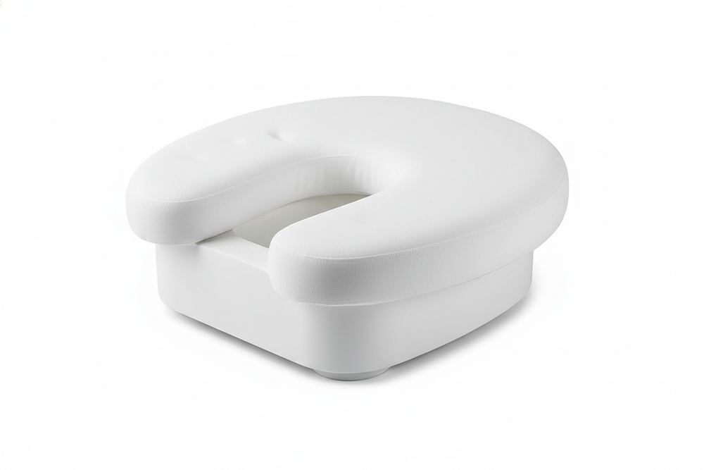 Front three-quarter view