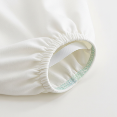 Corner detail with color-coded hem thread