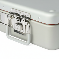 Lid and handle detail