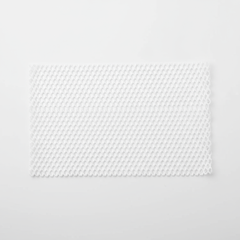 Top-down view of elastic netting