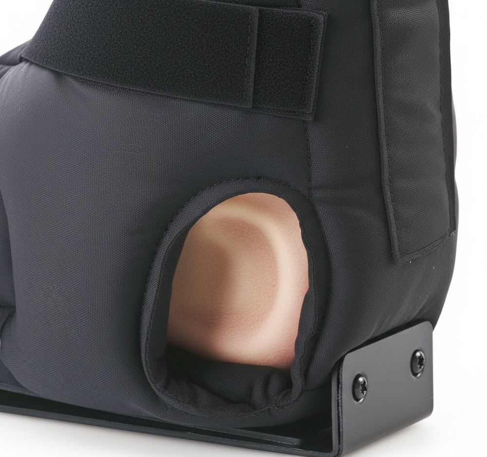 Close-up detail - Straps and padding