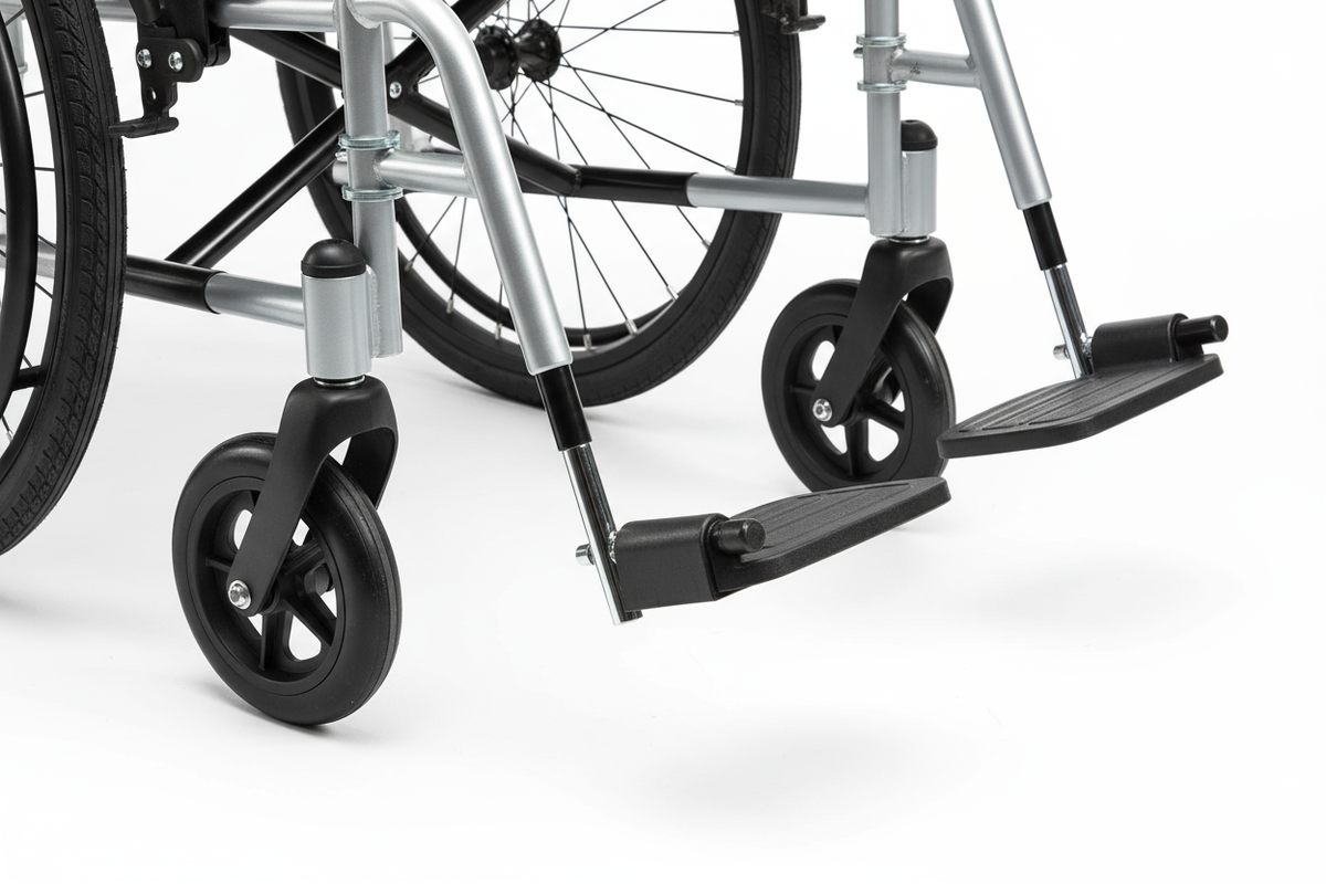 Footrests and Wheels Detail