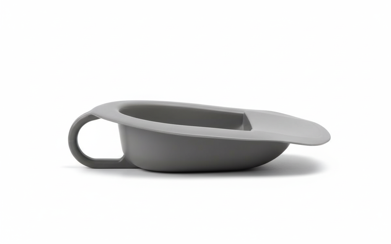 Side view of bariatric bedpan